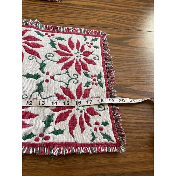 Holiday reversible red and green poinsettias cloth placemats - Picture 2 of 5